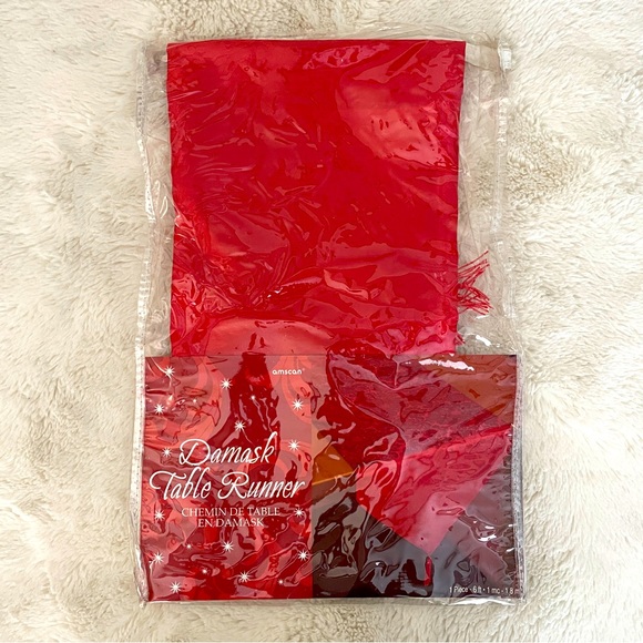 Amscan Red Damask Table Runner 6 Feet - Picture 1 of 7